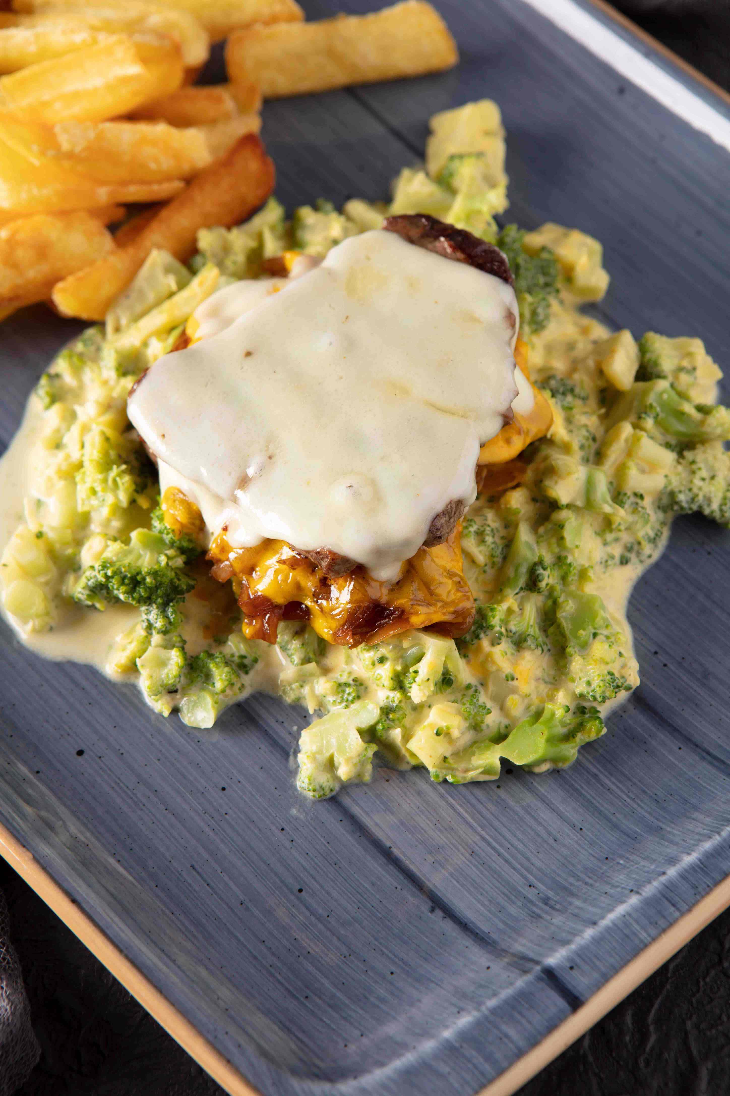 Brokoli Yatağında Bonfile Et (180 gr)