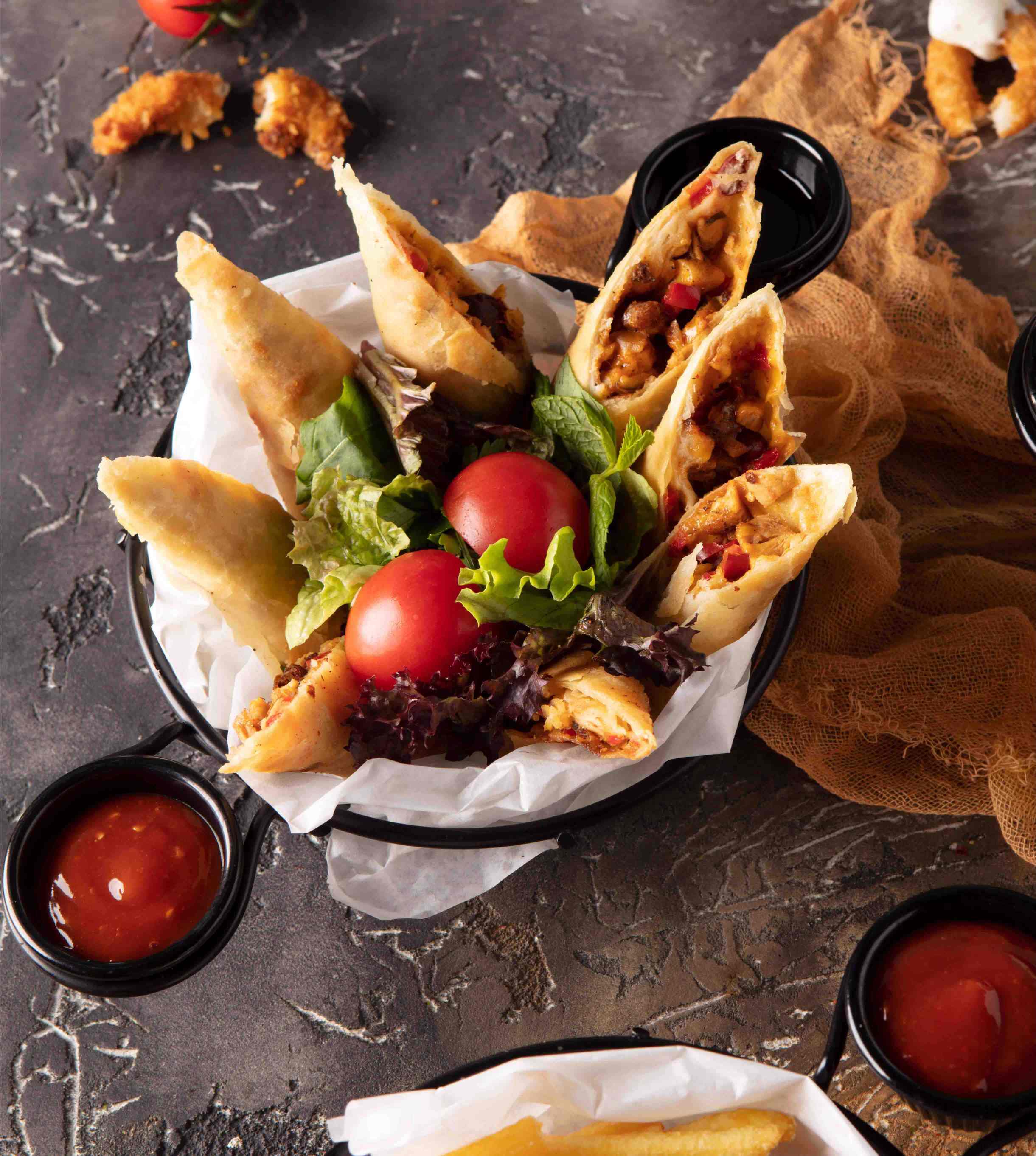 Tavuklu Çin Böreği