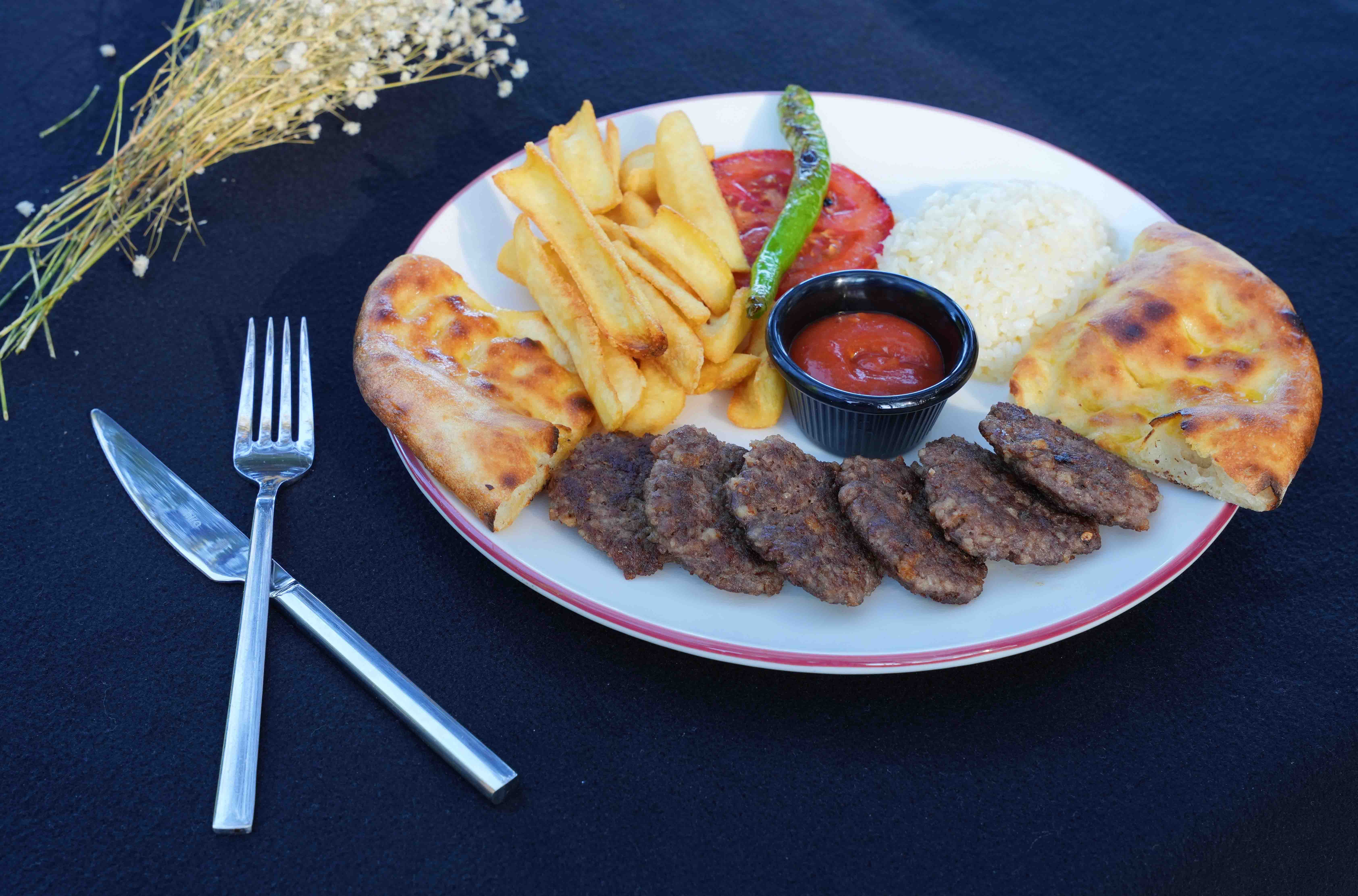 Izgara Köfte (220 gr)